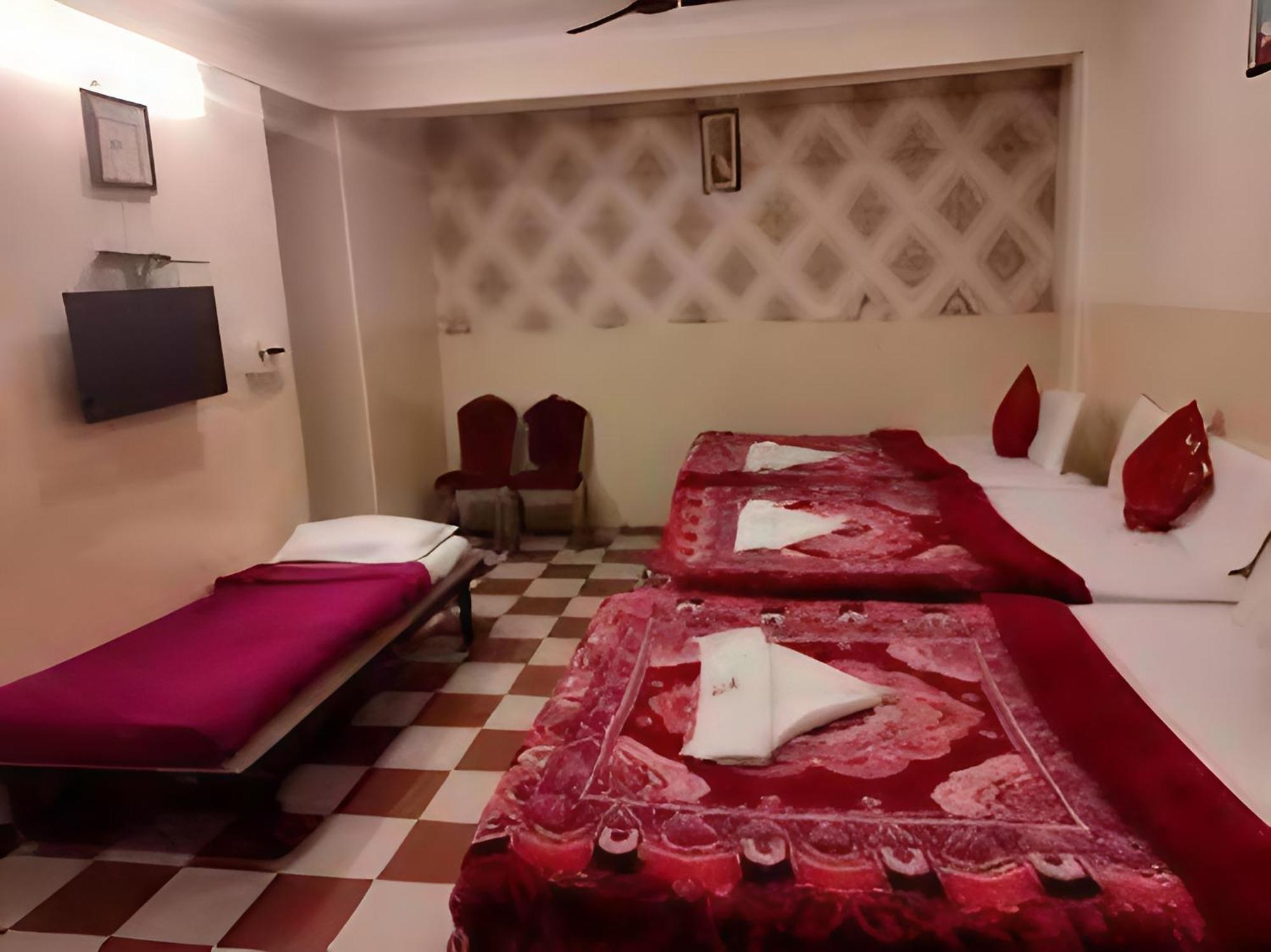 Hotel Nkf Residency Mysuru Extérieur photo